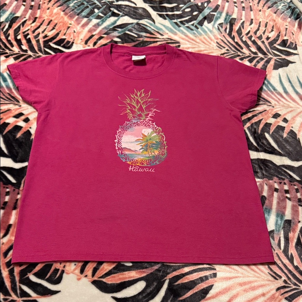 Crazy Shirts Hawaii Ladies T-Shirt Pink Magenta Tropical Pineapple Design Size S